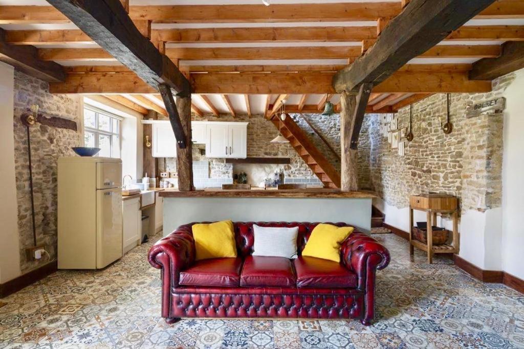 Holiday home - Close To - Proche De La *