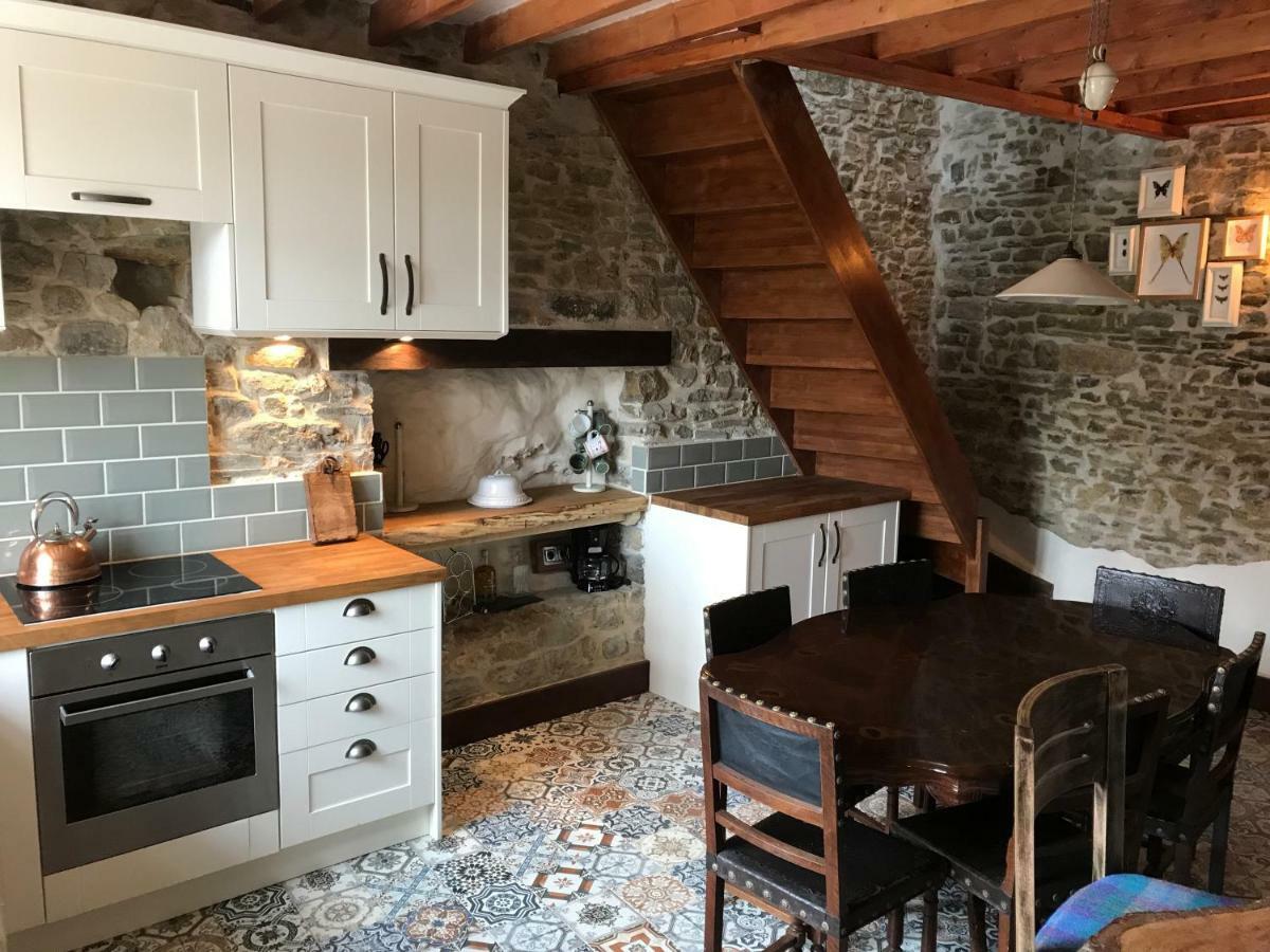Holiday home - Close To - Proche De La
