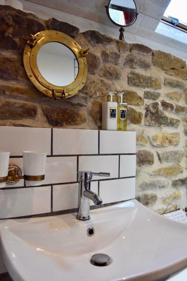 Holiday home - Close To - Proche De La