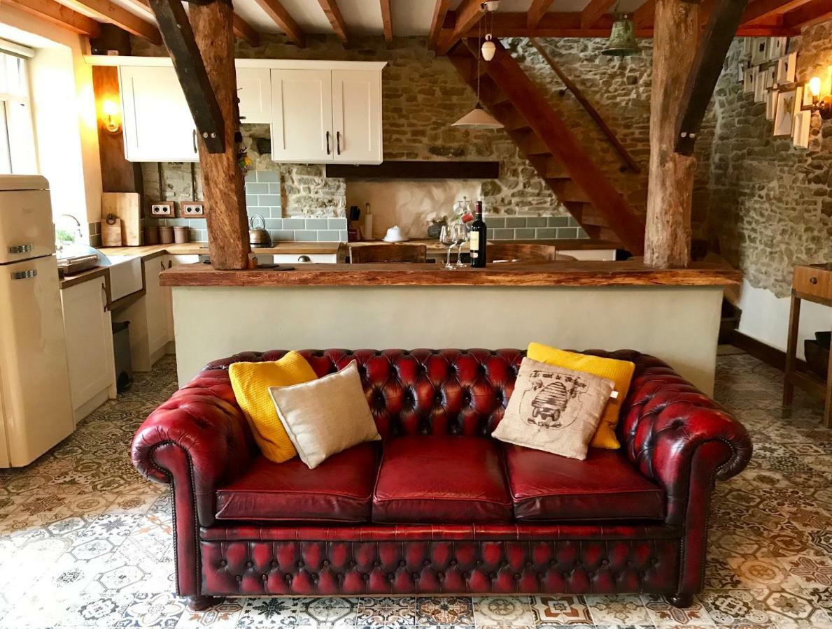 Holiday home - Close To - Proche De La Glatigny
